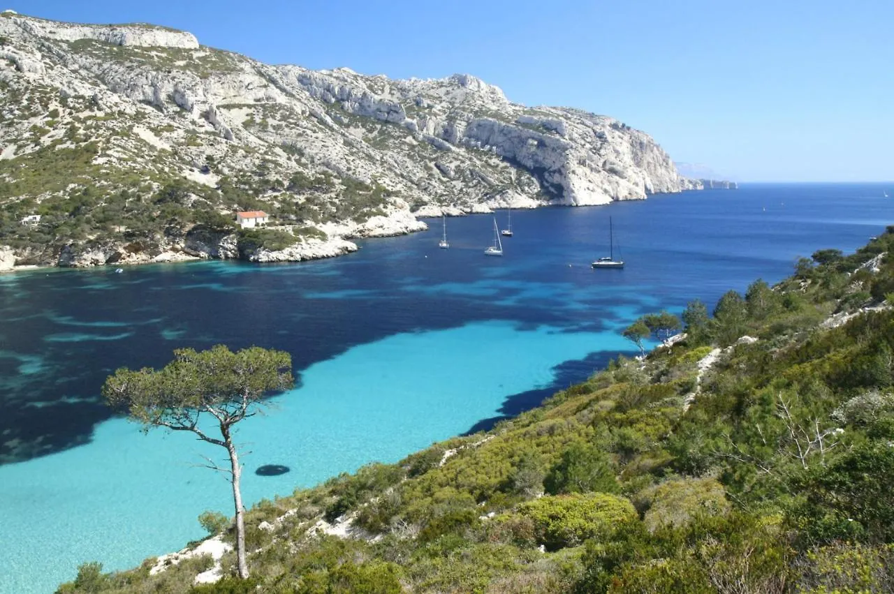 Holiday home Villa T3 A 10' De Cassis - Piscine Privee Et Cuisine D'Ete Exterieure Carnoux-en-Provence